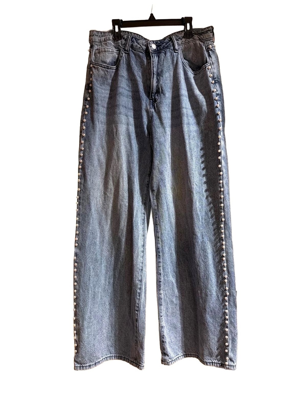 Forever 21 High-Waisted Denim Jeans Pearls Womens 31 Light Wash Wide Leg Cottage